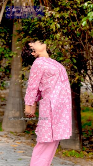 Kratika Agarwal Instagram - Cervical walo ke lie best kar liya kro ❤️