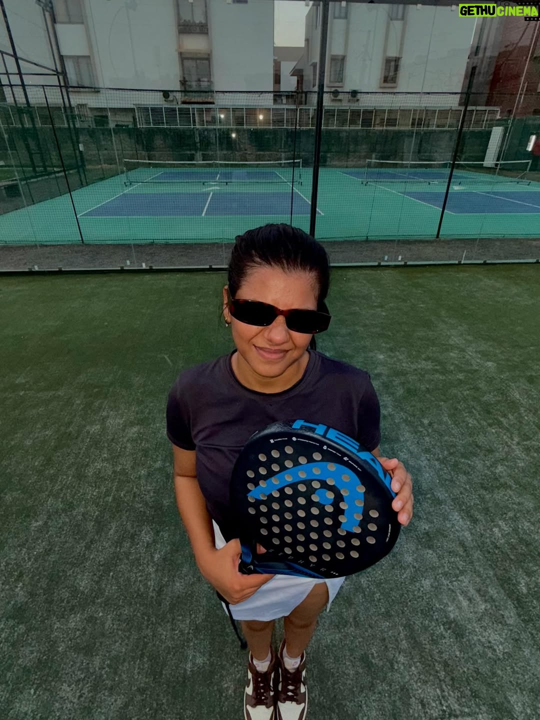 Kresnaa - 1K Likes - not just playing—dominating 🎾👟

📍 @athletesarenavadodara