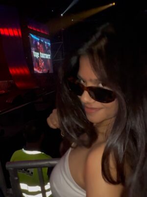 Kresnaa Instagram - you know, itās going to be iconic when itās BUDXNBA nightš„
@budweiserindia @nba @nbaindia
#BUDXNBAHOUSE
#NBAHOUSE #NBAINDIA
#BUDX #BUDWEISERINDIA
#lifeinyourdistrict.