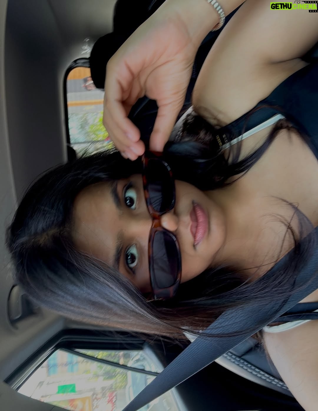 Kresnaa - 0.9K Likes - JUNE dump 🤍