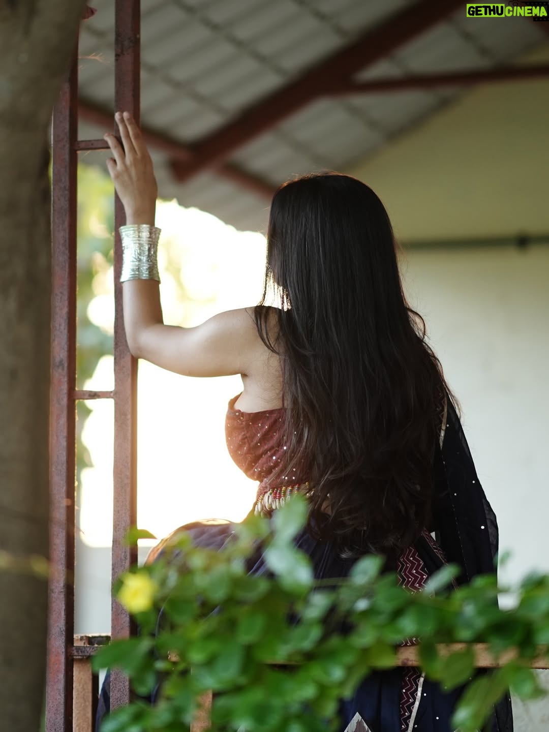 Kresnaa - 803 Likes - this fit deserved a special post!💞

wearing: @_vulcal_ 
captured by: @clicksbyhardik 

[Navratri 2025, uway, united way, chaniya choli, Navratri eve, garba, hair , makeup]

#navratri #explore #chaniyacholi #uway #unitedway #eve