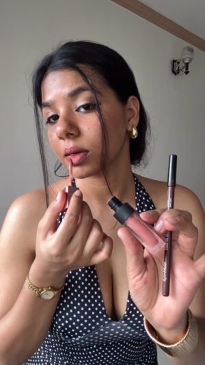 Kresnaa Instagram - perfect nude lip combošš¤
comment ālinkā for product linkš
(lipstick, lip combo, nudes, lips, makeup, skincare, morning routines)
#lipcombo #lips #explore #fyp #explorepage #beauty #makeup #hack