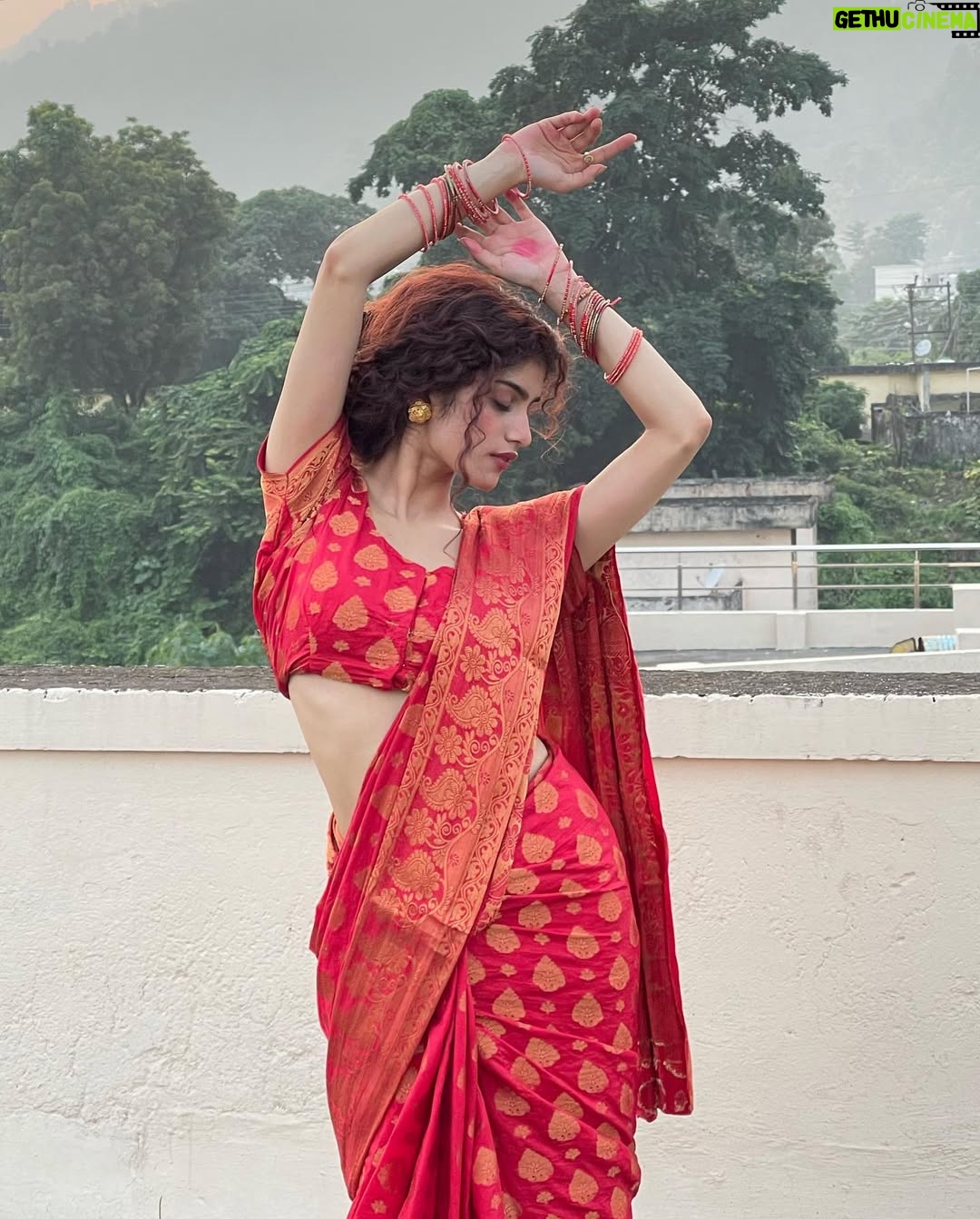 Laakshi Pathak - 128.6K Likes - के दिल अभी भरा नहीं… 🥀