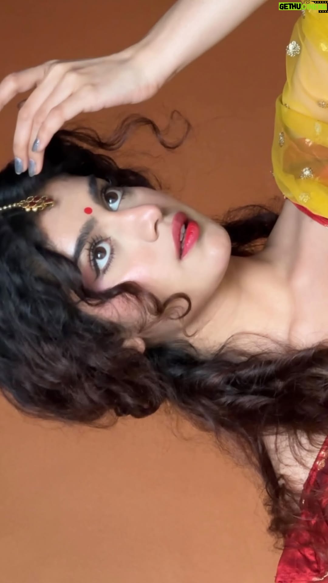Laakshi Pathak - 400.3K Likes - Bindi=Beauty ❤️
