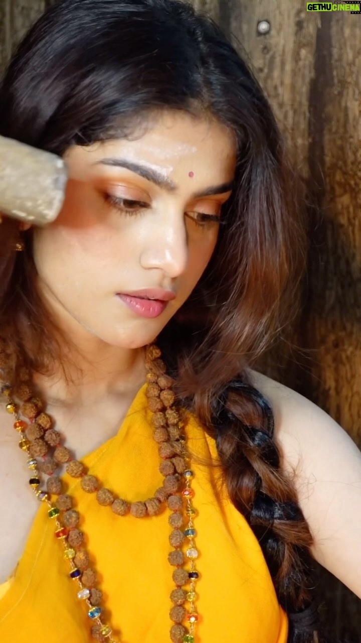 Laakshi Pathak - 146.5K Likes - Women in love