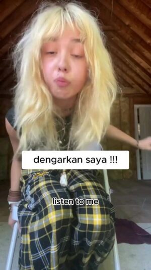 Lana Nodin Instagram - MMDG&W ❤️ malunya org kite masih tak sedar lagi...pegi Pasar malam gigih org melayu jual Air pakai baju Palestine tapi jual Air milo, jual lagi Air nescafe...dan ramai pulak tu org melayu kite beratur beli dengan rasa tak de segan langsung...sungguh memalukan..org luar yg bukan islam, marah dengan tunjuk perasaan mereka ....org kite masih lagi lalai, leka, dan masih penting tekak dan nafsu sendiri... sedih betul la...masih tak reti2 dan sedar semua benda2 yg sangat2 kecik utk kite buat dan korbankan...very upset and very disappointing ...Shame on you !! #savepalestine #freepalestine #saverafah #alleyesonrafah #wecare #boycottisrael