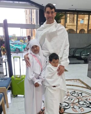 Lana Nodin Instagram - MMDG&W ❤️ 1st Umrah ..Bismillah #tllljannah #alhamdullilah #mckienzieclan