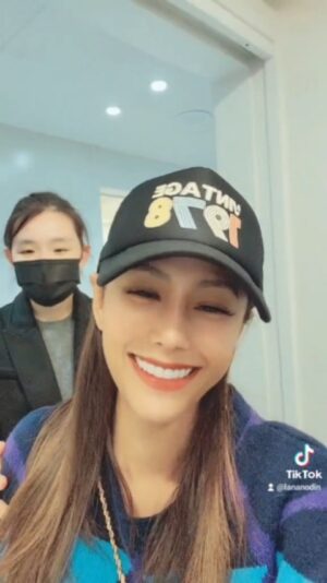 Lana Nodin Instagram - MMDG&W❤ my last day check up at @daplasticsurgery_korea 🥰🥰🥰 #rhinoplastyjourney #seoul #gangnam #korea @predominance__
