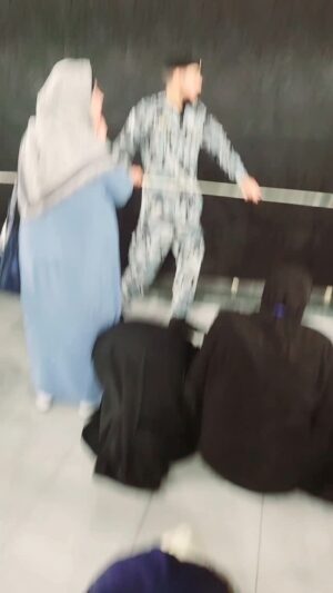 Lana Nodin Instagram - MMDG&W ❤️ Alhamdullilah dapat jugak akhirnya rezeki sebelum pulang bersolat di hijir Ismail mekah dan di raudah di madinah ❤️ 😍 💖 tq pada sahabat baru sy qairun yg sama2 berjuang semasa di sana. Alhamdullilah Allah Swt. #umrah2024 #hijirismail #raudah #roadtojannah #istiqomah