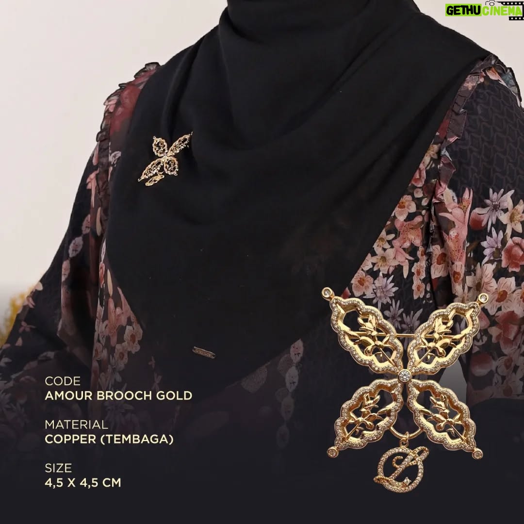 Laudya Cynthia Bella - 29.4K Likes - بِسْمِ اللَّهِ 

Alhamdulillahillazi bini’matihi tatimushalihat..

Koleksi Amour Series telah hadir!

Koleksi L mencakup hijab, shirt, skirt, long shirt, dress, prayer set, serta aksesoris seperti brooch dan tas. Semua dirancang dengan motif dan bahan yang indah, karena L selalu mengedepankan kenyamanan dan kualitas, InsyaAllah.

Temen-temen bisa langsung cek instagram @lbylcb dan klik link di bionya untuk order. 
Happy Shopping 💕