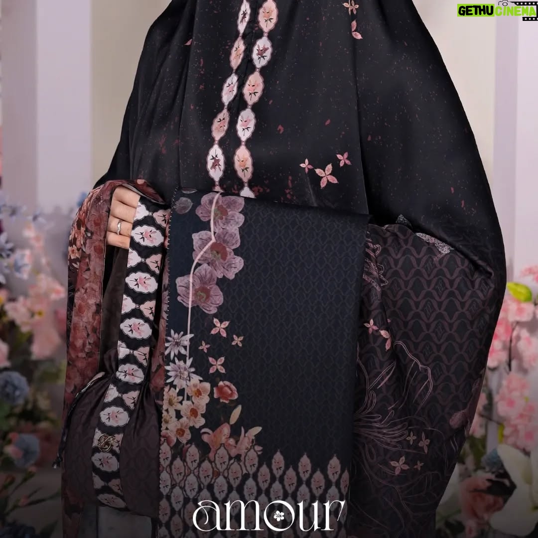 Laudya Cynthia Bella - 29.4K Likes - بِسْمِ اللَّهِ 

Alhamdulillahillazi bini’matihi tatimushalihat..

Koleksi Amour Series telah hadir!

Koleksi L mencakup hijab, shirt, skirt, long shirt, dress, prayer set, serta aksesoris seperti brooch dan tas. Semua dirancang dengan motif dan bahan yang indah, karena L selalu mengedepankan kenyamanan dan kualitas, InsyaAllah.

Temen-temen bisa langsung cek instagram @lbylcb dan klik link di bionya untuk order. 
Happy Shopping 💕