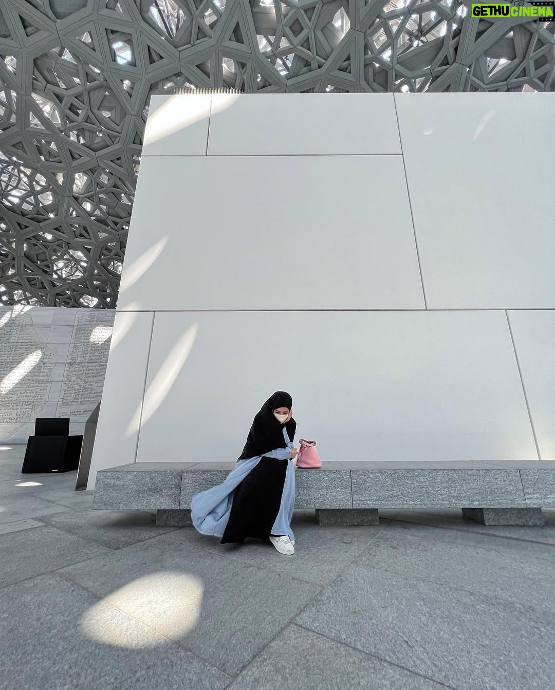 Laudya Cynthia Bella - 59.8K Likes - بِسْمِ اللَّهِ 

Collect Louvre moments 🤍📸 
#ماشآء الله تبارك الله