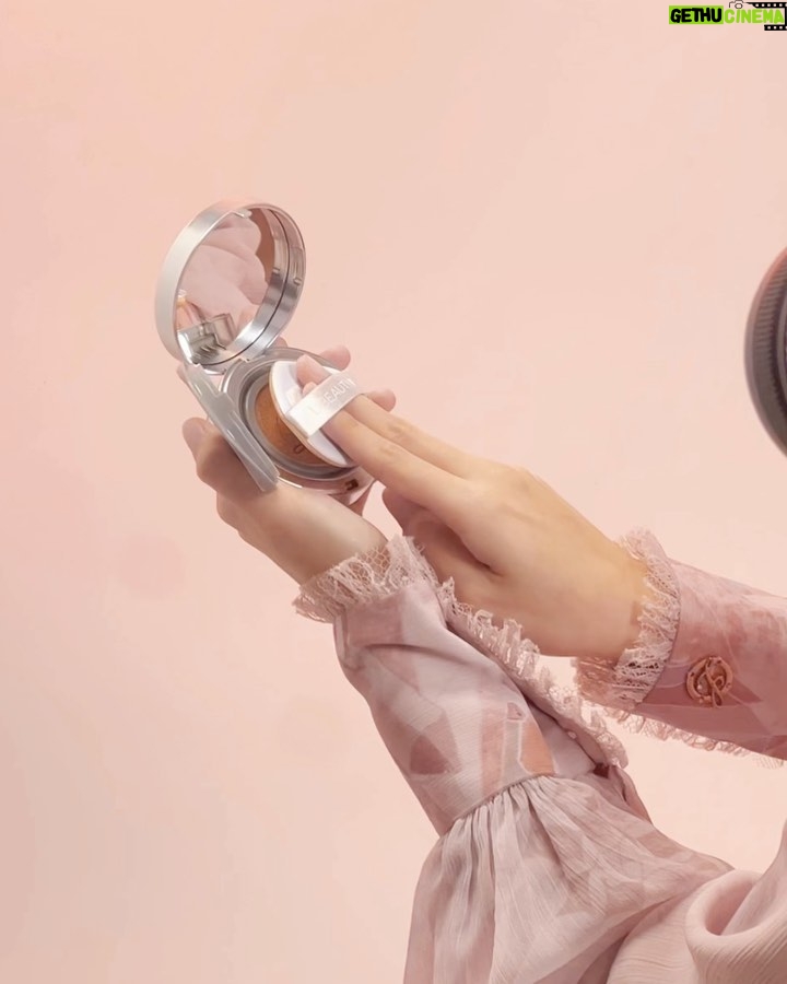 Laudya Cynthia Bella - 17.5K Likes - بِسْمِ اللَّهِ 

Alhamdulillahillazi bini’matihi tatimushalihat..

InsyaAllah Cushion L Beauty segera launching. 
Tunggu di Sabtu ini, tanggal 29 yaa!
Mohon Doa dan Supportnyaa 🤍

#masyaallahtabarakallah