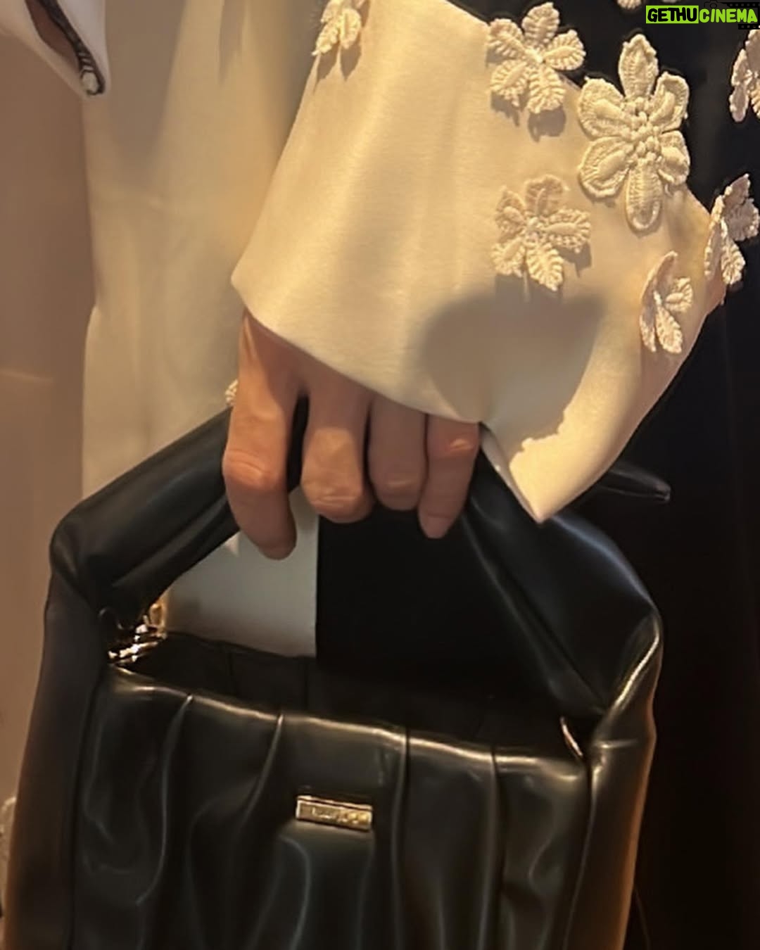 Laudya Cynthia Bella - 43K Likes - بِسْمِ اللَّهِ 

Celina ❤️
#minibag
#lbylcb