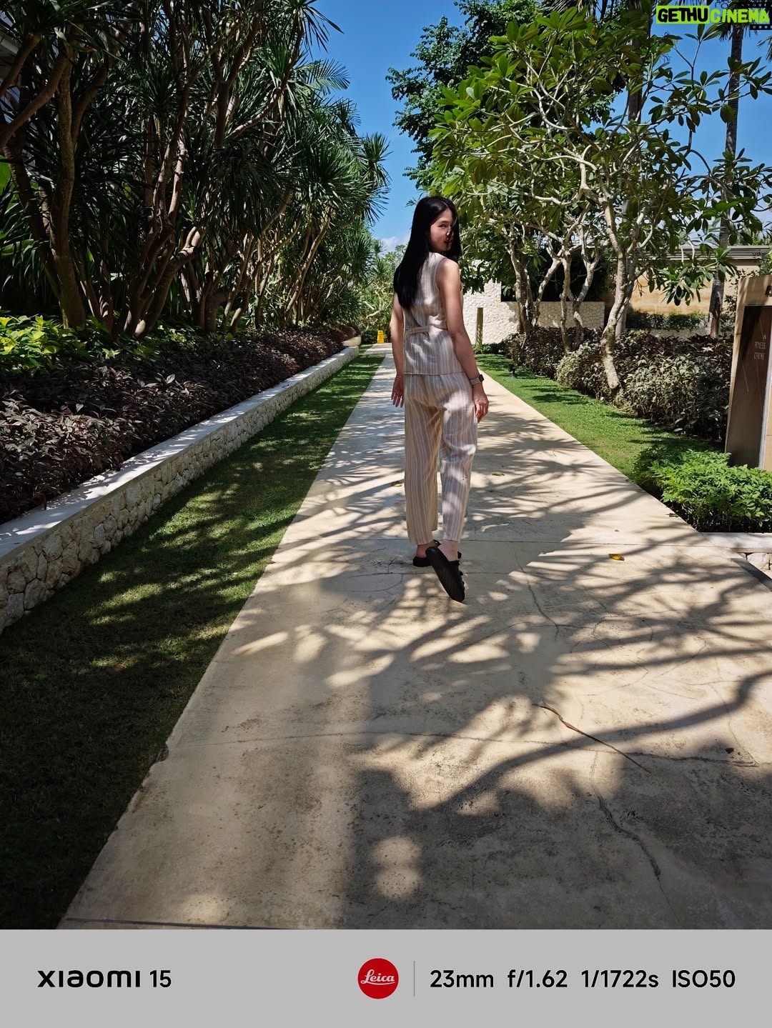 Laura Basuki - 35.4K Likes - Somewhere between sunlight & serenity ✨
captured perfectly with Xiaomi 15

@xiaomi.indonesia 
#Xiaomi15SeriesID
#TheNextPinnacle