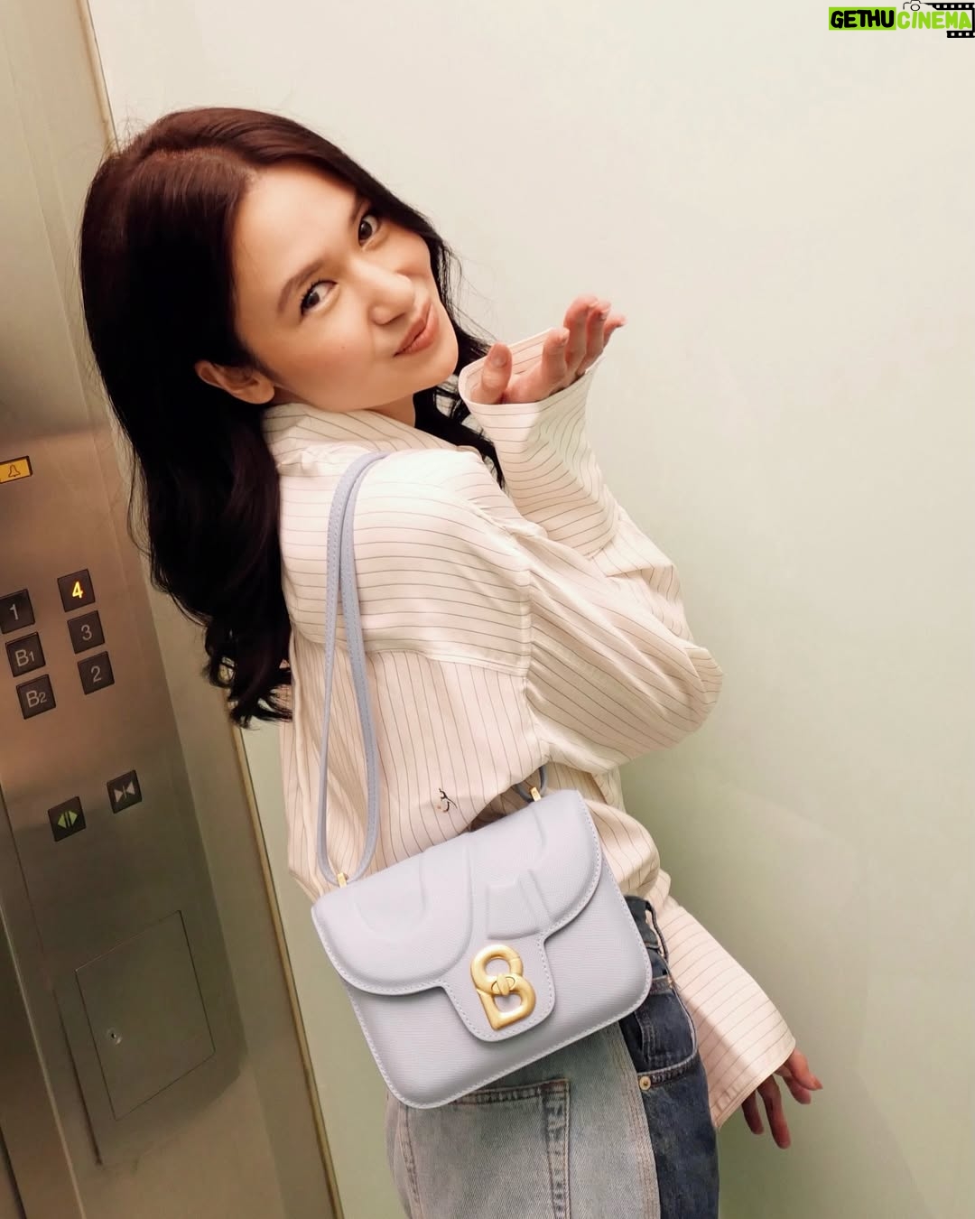Laura Basuki - 29.7K Likes - Out and about 🦋