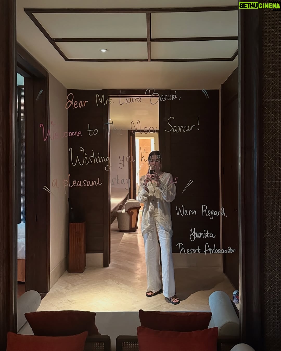 Laura Basuki - 73.1K Likes - 🍷