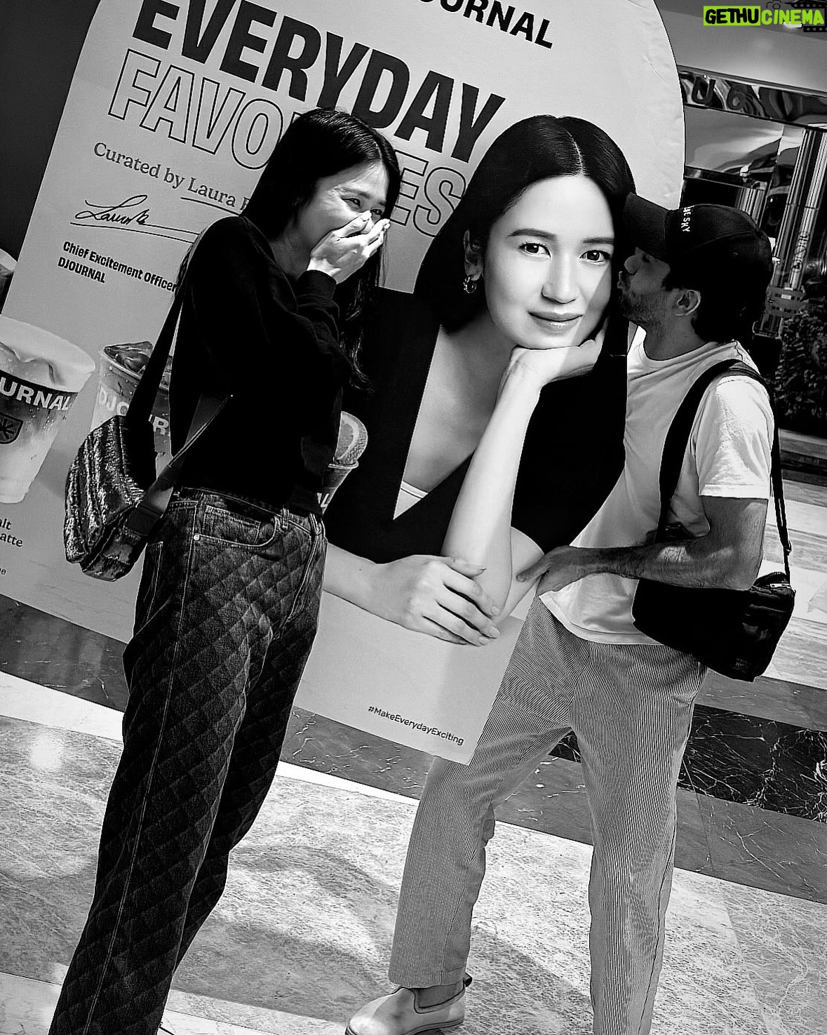 Laura Basuki - 126.3K Likes - Tingkat usil 💯💯💯