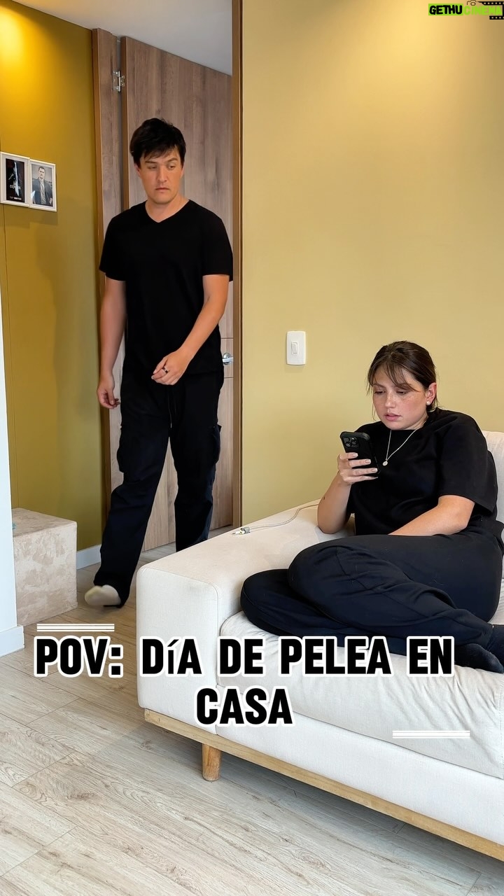 Laura Rodriguez - 54.3K Likes - ¿Pidió perdón por mi o por el arroz 🍚??? Voten ya! 😹😹😹 

#humor #pareja #humorenpareja
