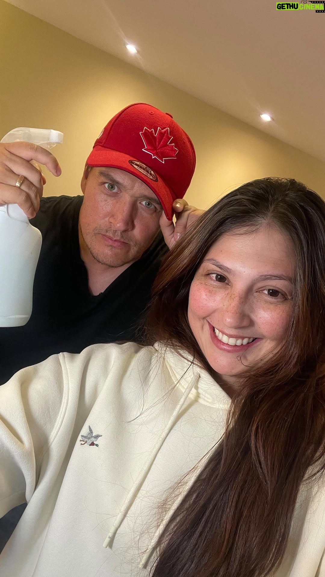 Laura Rodriguez - 28.5K Likes - Qué se demora más? Recogerla o doblarla. Siguelo para más consejos matrimoniales @hectorsanchezac 

Pd: Gracias a la bellezaaaa que dio la hermosura de idea @los_salama 

#humor #pareja #humorenpareja #elmatrimonioeshermoso
