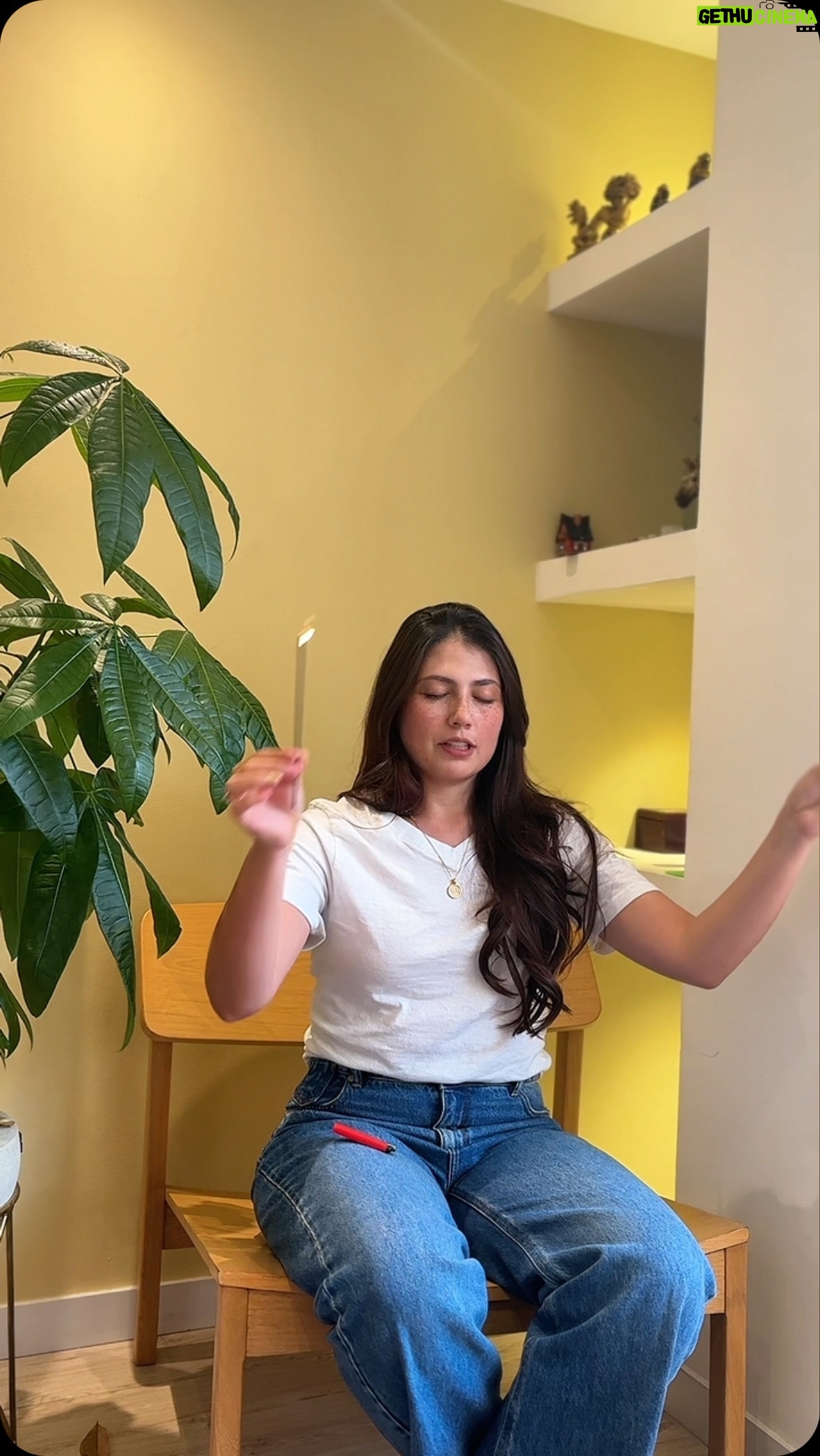 Laura Rodriguez - 111.9K Likes - Se parece a tu esposo? O solo me pasa a mi con mi Esposito romántico 😂🤣 

#humor #pareja #humorenpareja