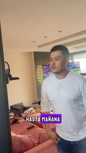 Laura Rodriguez Instagram - ¿Cuántos partidos ve el tuyo??? No jodaaaaa ya estoy mamada!! Copa América, copa África, copa euro, copa de la copa 🍷 🏆🥂

#humor #pareja #humorenpareja