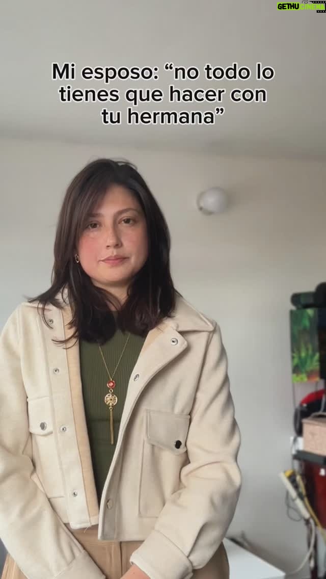 Laura Rodriguez - 27K Likes - Etiqueta tu herman@… Cómo así que no puedo hacer todo con mi hermana????

#humor #pareja #hermanad