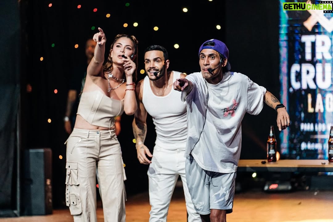 Laura Spoya - 33.4K Likes - Todo lo que fue el primer Good Time en el Canout. Gracias goodcitos por estar en este momento histórico y ser parte de la manada. 👌

📸 @maritza_ojoxojo una capa 👌