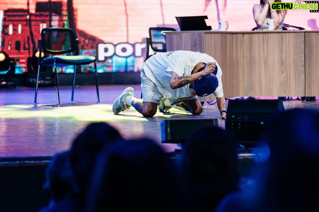 Laura Spoya - 33.4K Likes - Todo lo que fue el primer Good Time en el Canout. Gracias goodcitos por estar en este momento histórico y ser parte de la manada. 👌

📸 @maritza_ojoxojo una capa 👌