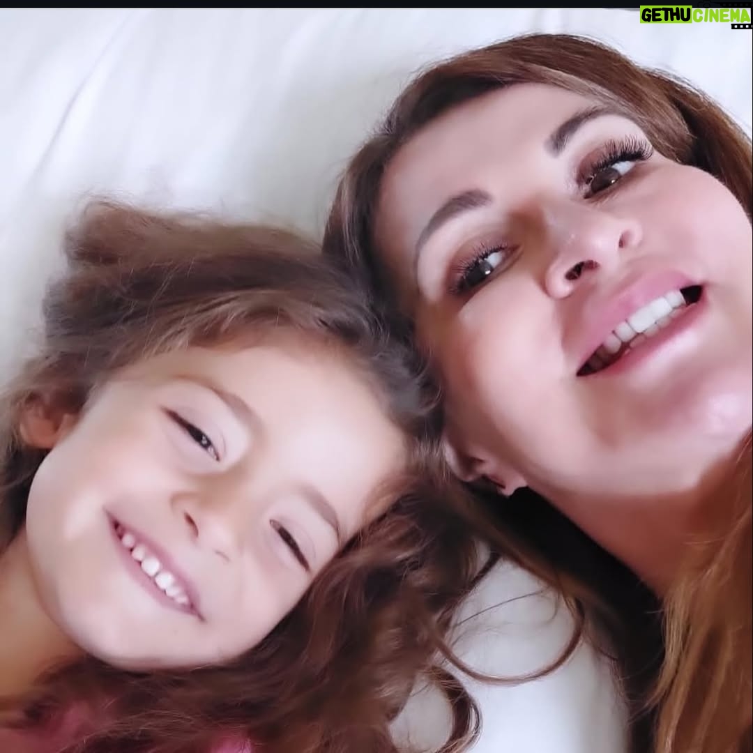 Laura Spoya - 57.4K Likes - Feliz día mami querida y Lalita ❤️. Este año les toca un poco sucedidas de salud pero siempre con la mejor actitud y vibras positivas ❤️
Maaaaa: gracias por siempre haber estado en cada momento importante de mi vida! En las buenas, malas y peores.. sieeempre juntas ❤️. Pronto estarás al 💯! Te quiero 💕! @julysolm 
Lalita: gracias por ser muestra de fortaleza y resiliencia! Te quiero mucho! Aún nos quedan muchísimas cosas por vivir! Mi segunda mamá 💕