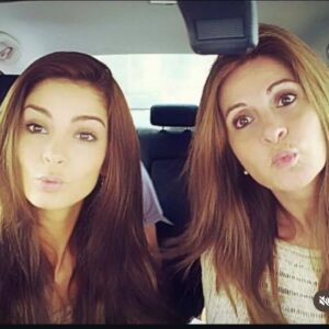 Laura Spoya Instagram - Feliz día mami querida y Lalita ❤️. Este año les toca un poco sucedidas de salud pero siempre con la mejor actitud y vibras positivas ❤️
Maaaaa: gracias por siempre haber estado en cada momento importante de mi vida! En las buenas, malas y peores.. sieeempre juntas ❤️. Pronto estarás al 💯! Te quiero 💕! @julysolm
Lalita: gracias por ser muestra de fortaleza y resiliencia! Te quiero mucho! Aún nos quedan muchísimas cosas por vivir! Mi segunda mamá 💕