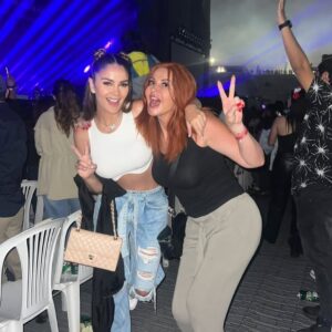 Laura Spoya Instagram - Feliz día mami querida y Lalita ❤️. Este año les toca un poco sucedidas de salud pero siempre con la mejor actitud y vibras positivas ❤️
Maaaaa: gracias por siempre haber estado en cada momento importante de mi vida! En las buenas, malas y peores.. sieeempre juntas ❤️. Pronto estarás al 💯! Te quiero 💕! @julysolm
Lalita: gracias por ser muestra de fortaleza y resiliencia! Te quiero mucho! Aún nos quedan muchísimas cosas por vivir! Mi segunda mamá 💕