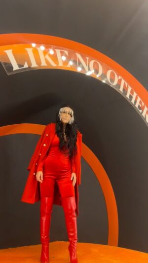 Layla Iskandar Instagram - The lyrics touched my soul so I wanted to share some of my soul moments with my only one..thank u mama for making me a parent and thank god I am a mother a PRoud & grateful creature I promise me to try my all best to make my mother happy as well as my “little dude “ MON AMOUR de paradis…Jespere que le bon DIEU couvreMon enfant Et tous les enfants du monde entier…amen… #bonnenuit #layla #joyeusespaques يمكن الليلة ليلة القدر ويمكن لا…الله هو العليم ..بس مش غلط قول الليلة وكل ليلة شكرا يا رب علىً كل النعم والشكر والحمد على العافية والستر والراحة النفسية وشكرا لكل نعمك الي يا رب..الله يرحم بيي ويخلي ابني وامي وكل اللي بحبن ويربط على قلوب اي احد زعلان يا رب وفك كربتنا واعفنا واعفو  عنا…امين