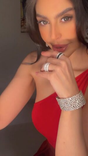 Layla Iskandar Instagram - 🍒