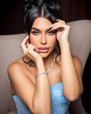 Layla Iskandar Instagram - #laylaiskandar #ليلى_اسكندر ✨✨