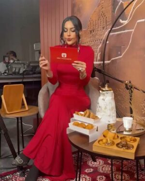 Layla Iskandar Instagram - #المحزم_المليان مع #تهاني_الجهني على @شاهد  حلقة اليوم ❤️❤️ مبارك عليكم العشر الأواخر حبايبي