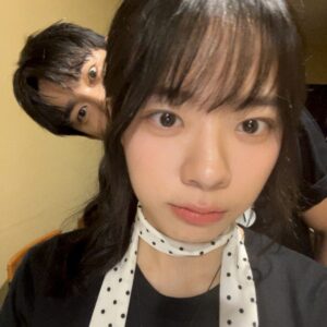 Lee Jae-in Instagram - 터지지 않아 심장은.. 잘 터지지 않아.. (다독)
#하이파이브 무대인사🫀심장이 두근두근