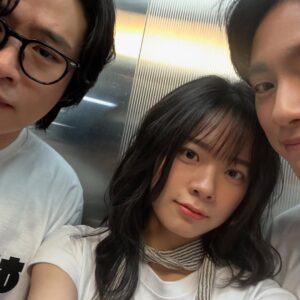 Lee Jae-in Instagram - #하이파이브 무대인사중!!!🫀 편지랑 선물 너무 고마워요🍀