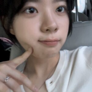 Lee Jae-in Instagram - love&peace!