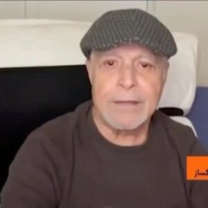 Leila Forouhar Instagram - درود بر هنرمند ، دوست و همكار عزيزم شاهرخ كه طي اين سالها هميشه در كنار مردم بوده و هست وبا آروزي سلامتي و بهبودي هر چه زودتر براي او .🌹
#شاهرخ  #ایران #آزادی 
#shahrokh  #iran #freedom #women  #life #mahsaamini