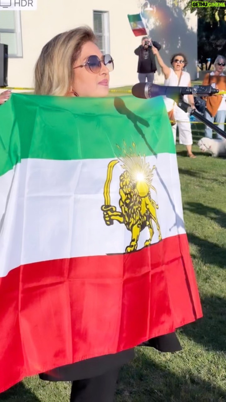 Leila Forouhar - 42.2K Likes - #باور دارم پایان این شب سیه سپید است 🕊️🙏❤️ #ایرانمون پر میشه از امید ، هر کوچه ای پر میشه از #آواز 
.
.
#women #life #freedom 
#زن_زندگی_آزادی 
#مرد_میهن_آبادی 
#مهسا_امینی #مهساامینی #نیکا_شاکرمی #سارینا_اسماعیل_زاده #mahsaamini #nikashakarami #sarinaesmailzadeh