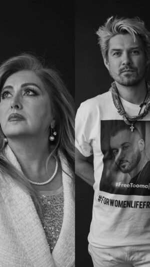 Leila Forouhar Instagram - “The Voices Project” was recorded on February of 2023 with leading singer Taylor Hanson and many other international artists along with 16,000 people’s voices to sing “Barayeh Azadi”. Tomorrow this song will be released and we hoped to be the voice of the voiceless.
«پروژه صداها» در فوریه 2023 با خواننده برجسته تیلور هانسون و بسیاری دیگر از هنرمندان بین المللی به همراه صدای 16000 نفر برای خواندن «برای آزادی» ضبط شد. فردا این آهنگ منتشر میشه و امیدوار بودیم صدای بی صداها باشیم.
.
@taylorhanson
@forwomenlifefreedomofficial
@katy_amiriyounesi_lawfirm
@hamidsaeidi_official
#زن_زندگی_آزادی 🕊️