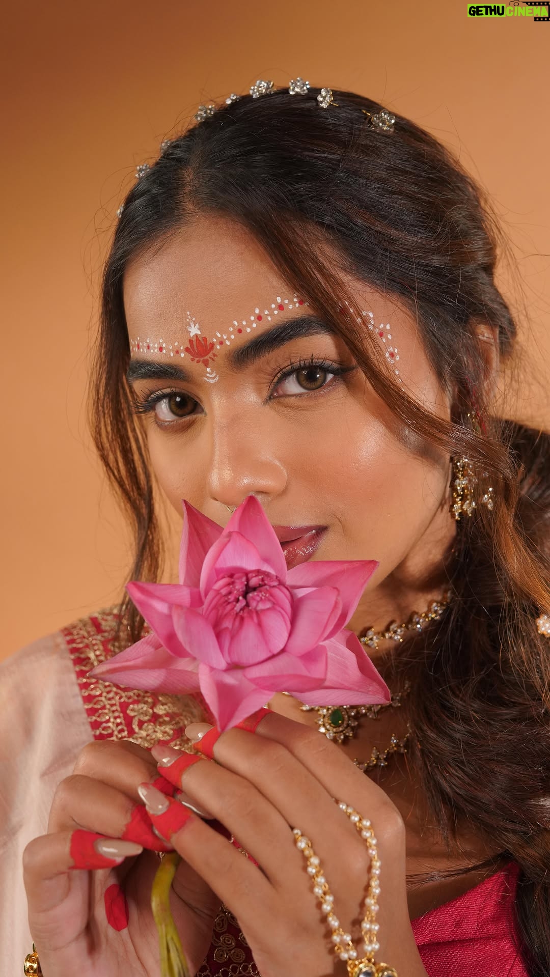 Leisha Patidar - 51.9K Likes - Kon? barsane ki chori🪷✨

Radhe-Radhe💖

#janmashtami #leishainfestivemode #explorepage✨