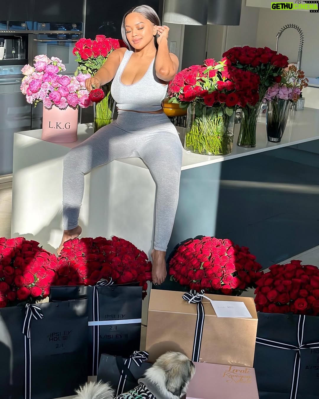 Lerato Kganyago - 87.8K Likes - A weekend filled with lots of love ❤️