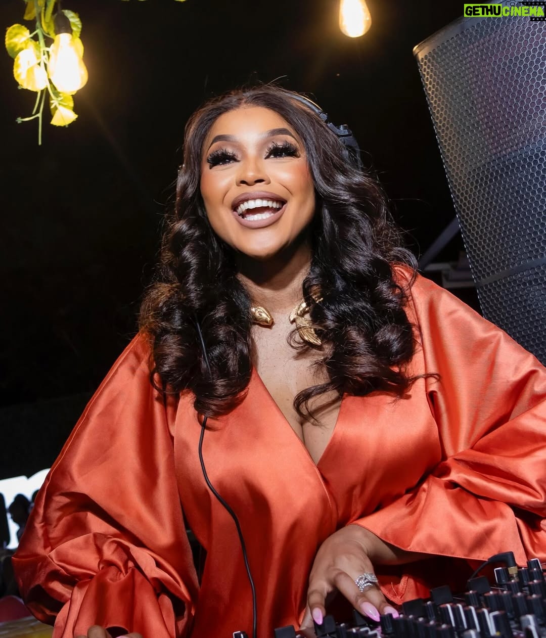 Lerato Kganyago - 85.7K Likes - Brand New Month. Brand New Energy 🧡