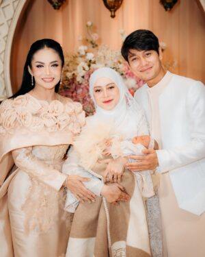 Lesti Kejora Instagram - MasyaAllah tabarakallah
Aqiqah adekš¤ā¦ @leshiativana
Attier: @ayungberinda
Dekor: @theatmadjas
EO: @chandira.wo.eo
Vanue : @ayanajakarta
F&B : @24evercoffee @ayanajakarta
Souvenir : @momuung.id @moell.id @ricarico_bakery @dagangdagingreal @mydreamgoodies
Usher : @stilettopagarayu
Hadiah : @pmbtoysofficial
MC Offair: @hani.hendrajatinmc @fauzinoerwenda_
Groul Sholawat : @lubnaalazizah.shalawat
Buku Pengajian : @undangankarawang_
Undangan Digital : @invitato.id
Karpet : @farahcarpetofficial
