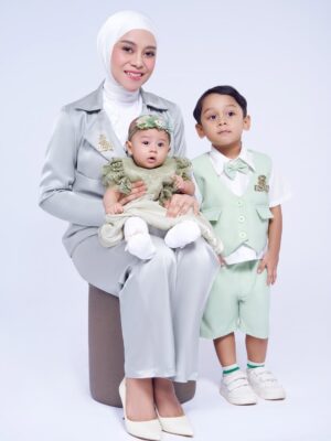 Lesti Kejora Instagram - Alhamdulillah⦠perjalanan menyusui untuk Leshia dimudahkan.
Belajar dari pengalaman sama Abang L dulu, kali ini aku makin siap, terutama karena punya support system yang pas š
Salah satunya ya Exclusive Breastfeeding Set dari @momuung.id ini. Ngebantu banget buat ibu baru maupun ibu beranak dua seperti aku š
⨠Spesial followers aku khusus HARI INI AJA tanggal 10 JULI di Shopee untuk 20 orang pertama!
Pakai kode āMOMUEXLESā buat dapat voucher Rp100.000 ya!
#MomUungXLesti #LestiKejora #BreastfeedingSet #ProudToBreastfeed #GenerASIemas #solusiboosterasi #MomUung