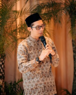 Lesti Kejora Instagram - MasyaAllah tabarakallah
Aqiqah adekš¤ā¦ @leshiativana
Attier: @ayungberinda
Dekor: @theatmadjas
EO: @chandira.wo.eo
Vanue : @ayanajakarta
F&B : @24evercoffee @ayanajakarta
Souvenir : @momuung.id @moell.id @ricarico_bakery @dagangdagingreal @mydreamgoodies
Usher : @stilettopagarayu
Hadiah : @pmbtoysofficial
MC Offair: @hani.hendrajatinmc @fauzinoerwenda_
Groul Sholawat : @lubnaalazizah.shalawat
Buku Pengajian : @undangankarawang_
Undangan Digital : @invitato.id
Karpet : @farahcarpetofficial