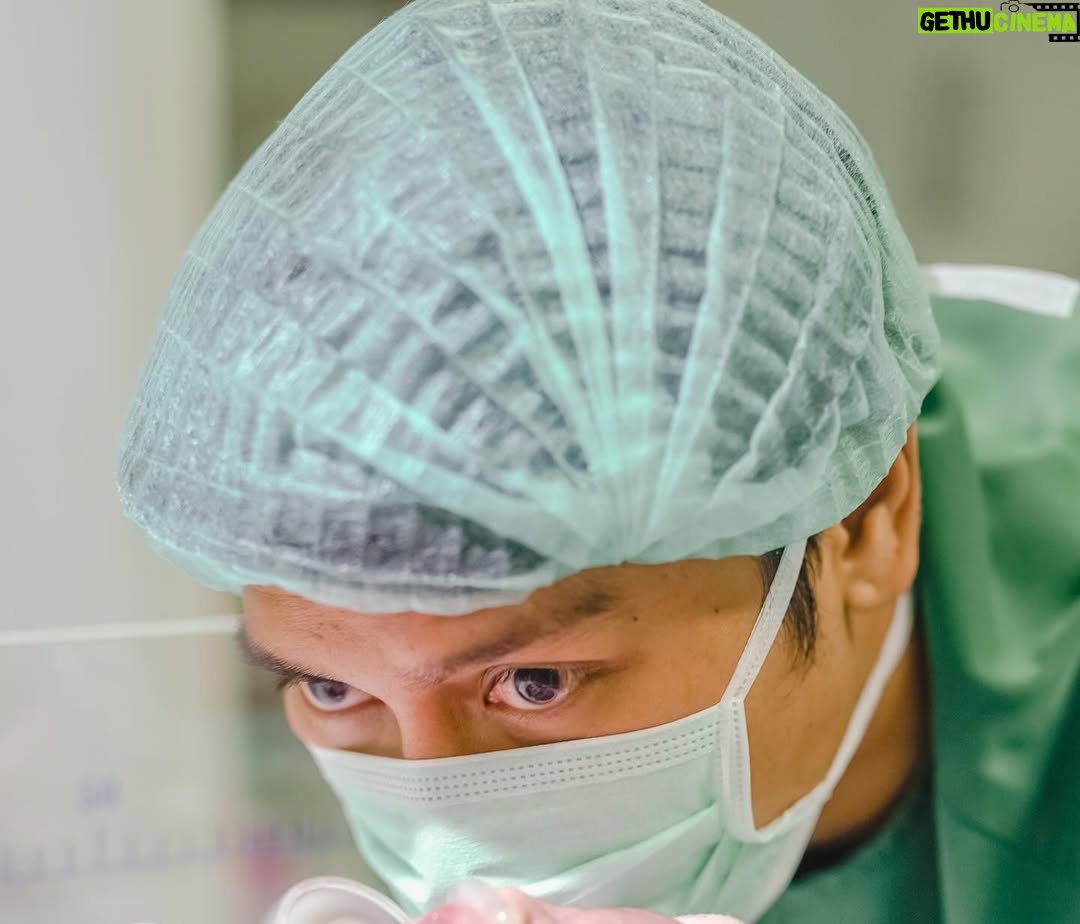 Lesti Kejora - 1.2 Million Likes - Alhamdulillah kabar baik tengah menyelimuti keluarga kami karna tepat di tanggal 25 saat jarum jam telah memasuki waktu Subuh kami kehadiran anggota keluarga baru yaitu seorang Putri yang cantik dengan paras yang indah, dengan pipi yang merah merona, tatapannya yang membuat terkesima dengan tangisannya yang memecah suasana dikala fajar sedang mempersiapkan kedatangannya.

Selamat datang ke Dunia Putri cantik Papa Bunda.
Dunia yang tidak selalu mendatangkan kebahagiaan untukmu namun akan ada selalu cinta dan kasih dari kami untukmu. 🤍

L.T.B. 
#Masyaallah

Trima kasih @brawijayadurentiga ❤️