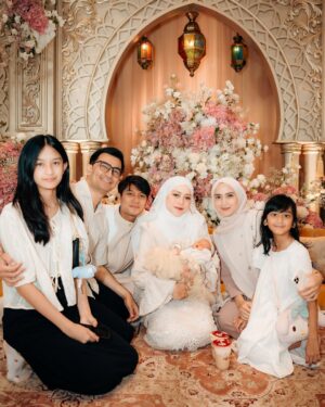 Lesti Kejora Instagram - MasyaAllah tabarakallah
Aqiqah adekš¤ā¦ @leshiativana
Attier: @ayungberinda
Dekor: @theatmadjas
EO: @chandira.wo.eo
Vanue : @ayanajakarta
F&B : @24evercoffee @ayanajakarta
Souvenir : @momuung.id @moell.id @ricarico_bakery @dagangdagingreal @mydreamgoodies
Usher : @stilettopagarayu
Hadiah : @pmbtoysofficial
MC Offair: @hani.hendrajatinmc @fauzinoerwenda_
Groul Sholawat : @lubnaalazizah.shalawat
Buku Pengajian : @undangankarawang_
Undangan Digital : @invitato.id
Karpet : @farahcarpetofficial